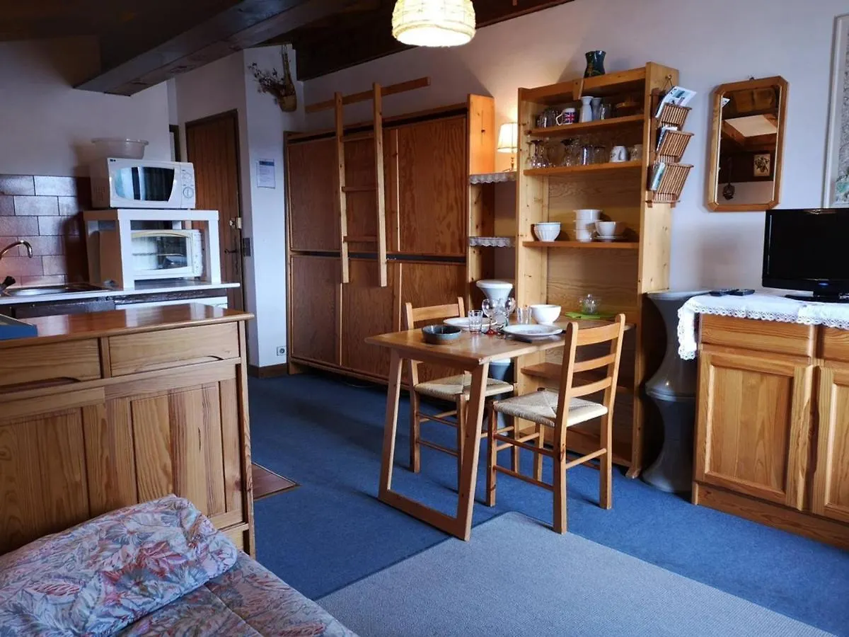 Studio Ensoleille A Notre-Dame-De-Bellecombe, Proche Pistes, Balcon, Parking, Casier A Ski, 4 Pers. - Fr-1-595-28